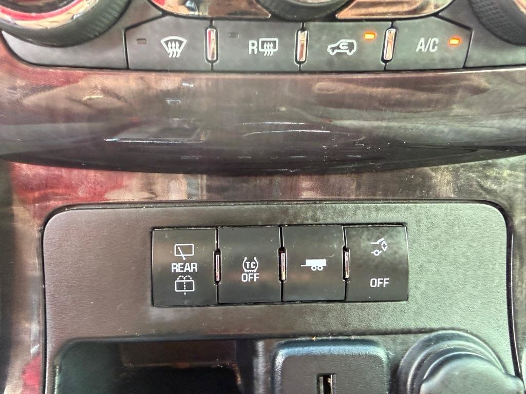 Used 2015 Buick Enclave Convenience FWD image 47