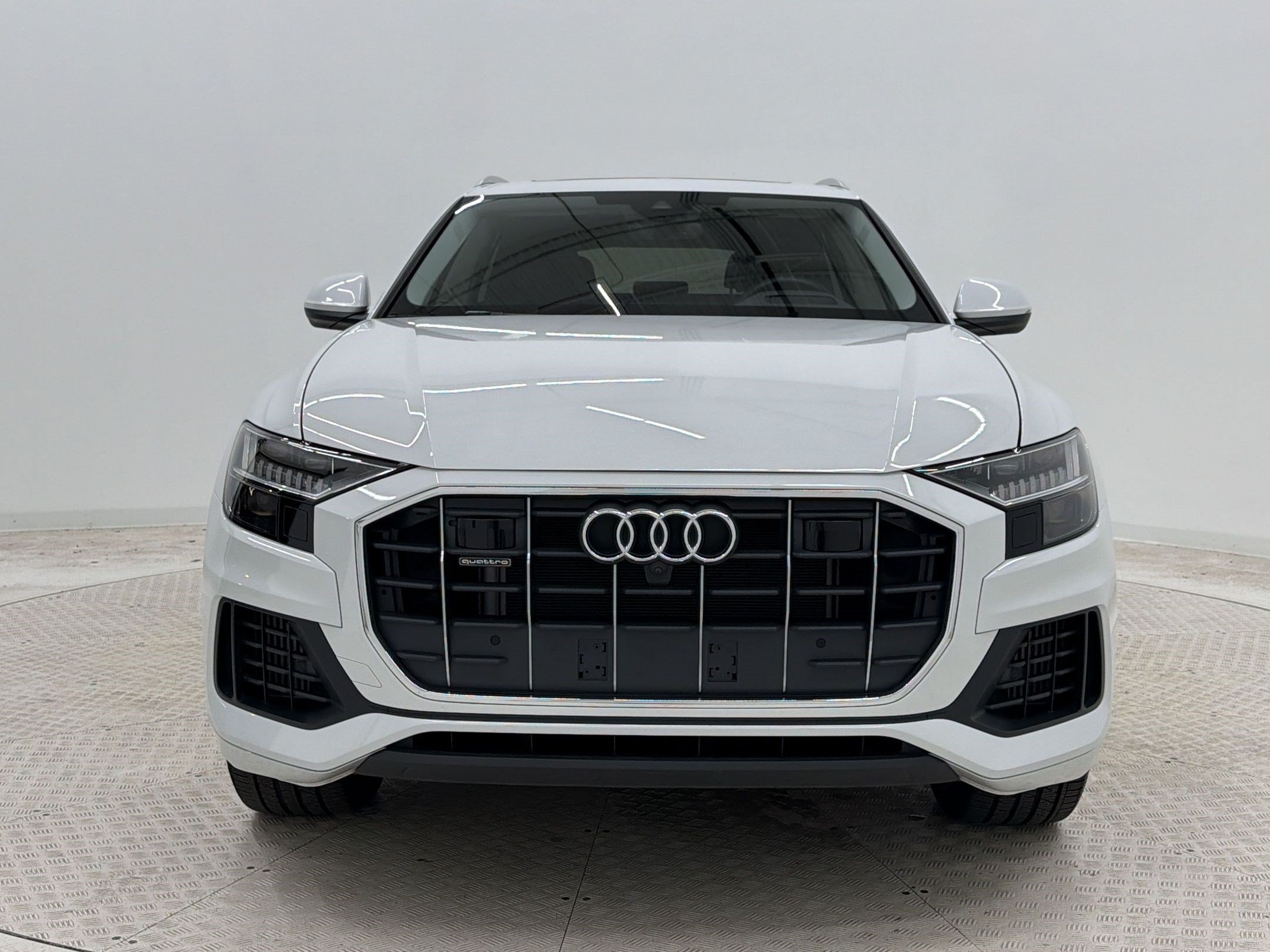 Used 2023 Audi Q8 Prestige AWD/4WD image 6