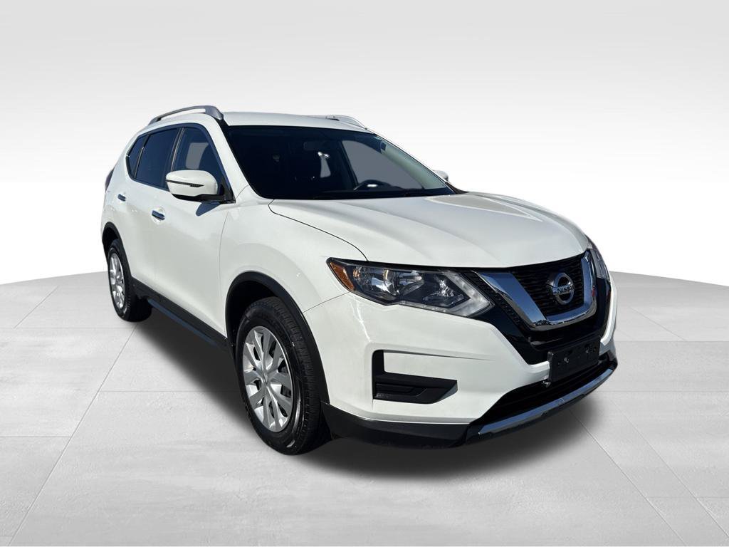 Used 2017 Nissan Rogue S w/ S Appearance Package AWD/4WD image 1