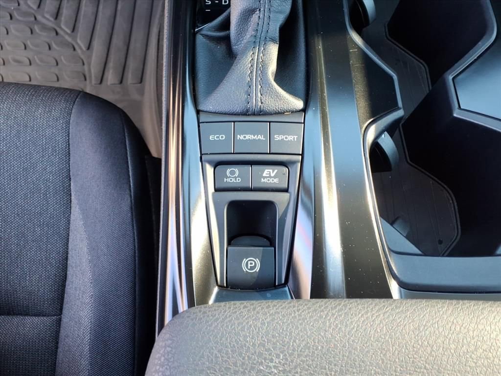 Certified 2025 Toyota Camry LE image 15