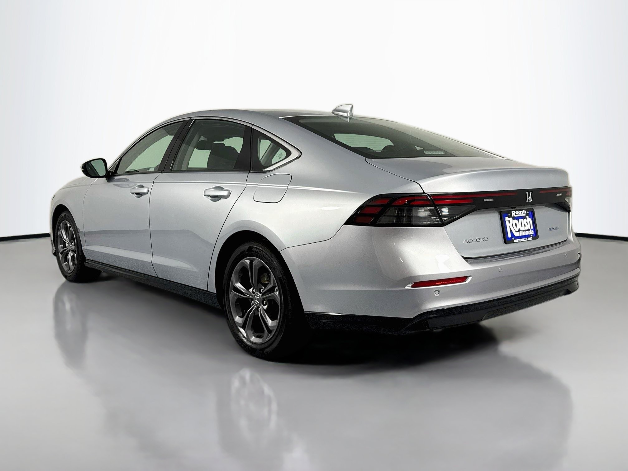 Used 2026 Honda Accord EX-L image 7