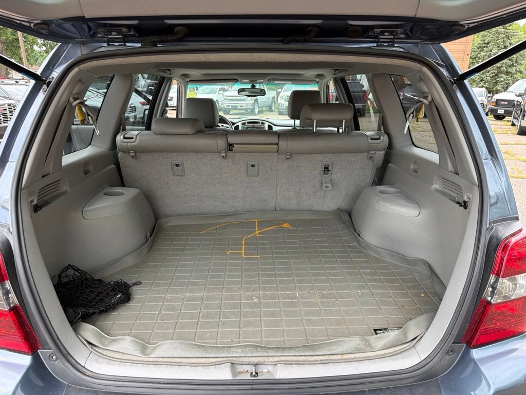Used 2005 Toyota Highlander Limited w/ Leather Trim Pkg AWD/4WD image 19