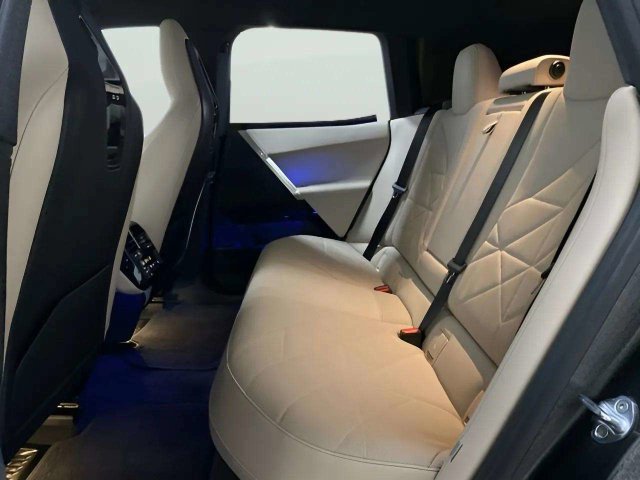 Used 2023 BMW iX xDrive50 AWD/4WD image 23