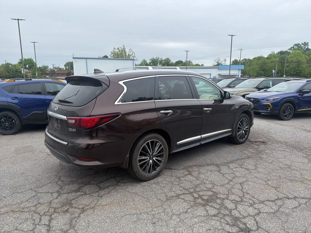 Used 2019 INFINITI QX60 Luxe w/ Sensory Package AWD/4WD image 3