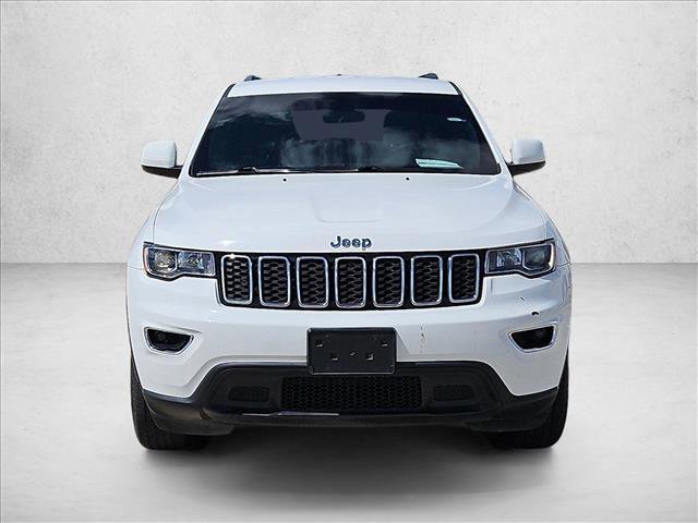 Used 2019 Jeep Grand Cherokee Laredo image 2