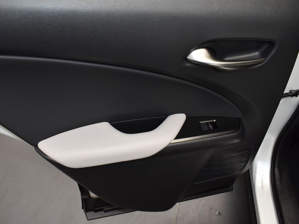 New 2025 Lexus UX 300h FWD image 15