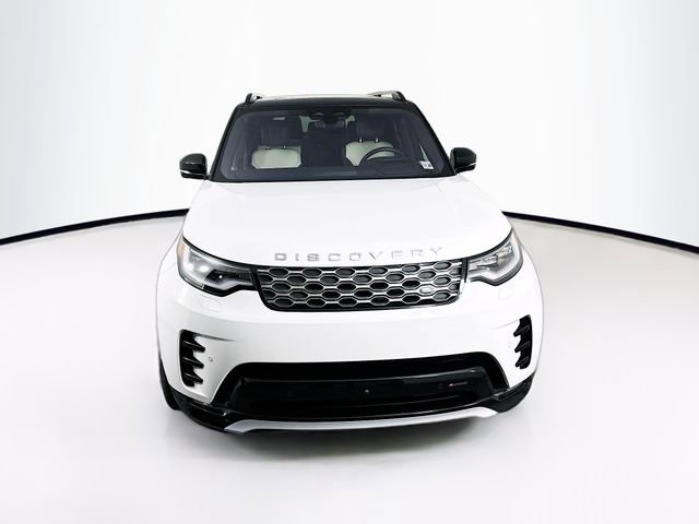 Used 2023 Land Rover Discovery Metropolitan Edition image 2
