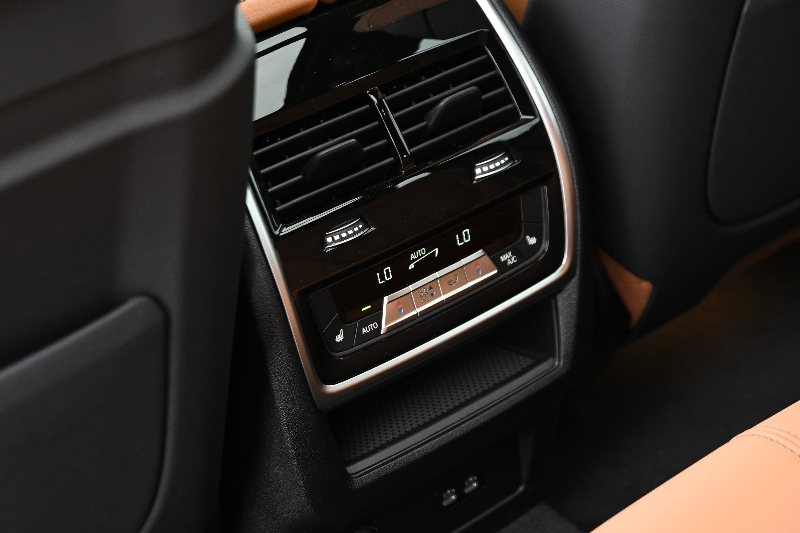 New 2026 BMW X5 xDrive40i AWD/4WD image 25