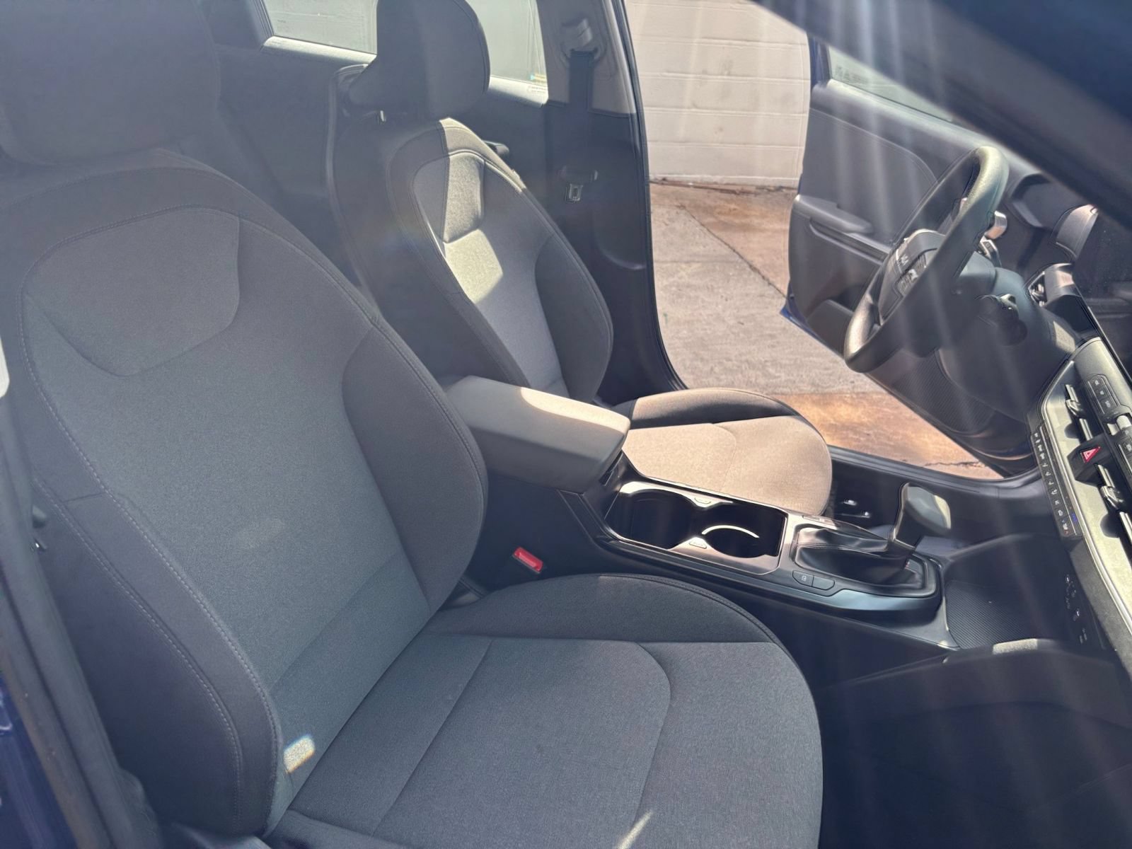 Used 2026 Kia K4 FWD image 32