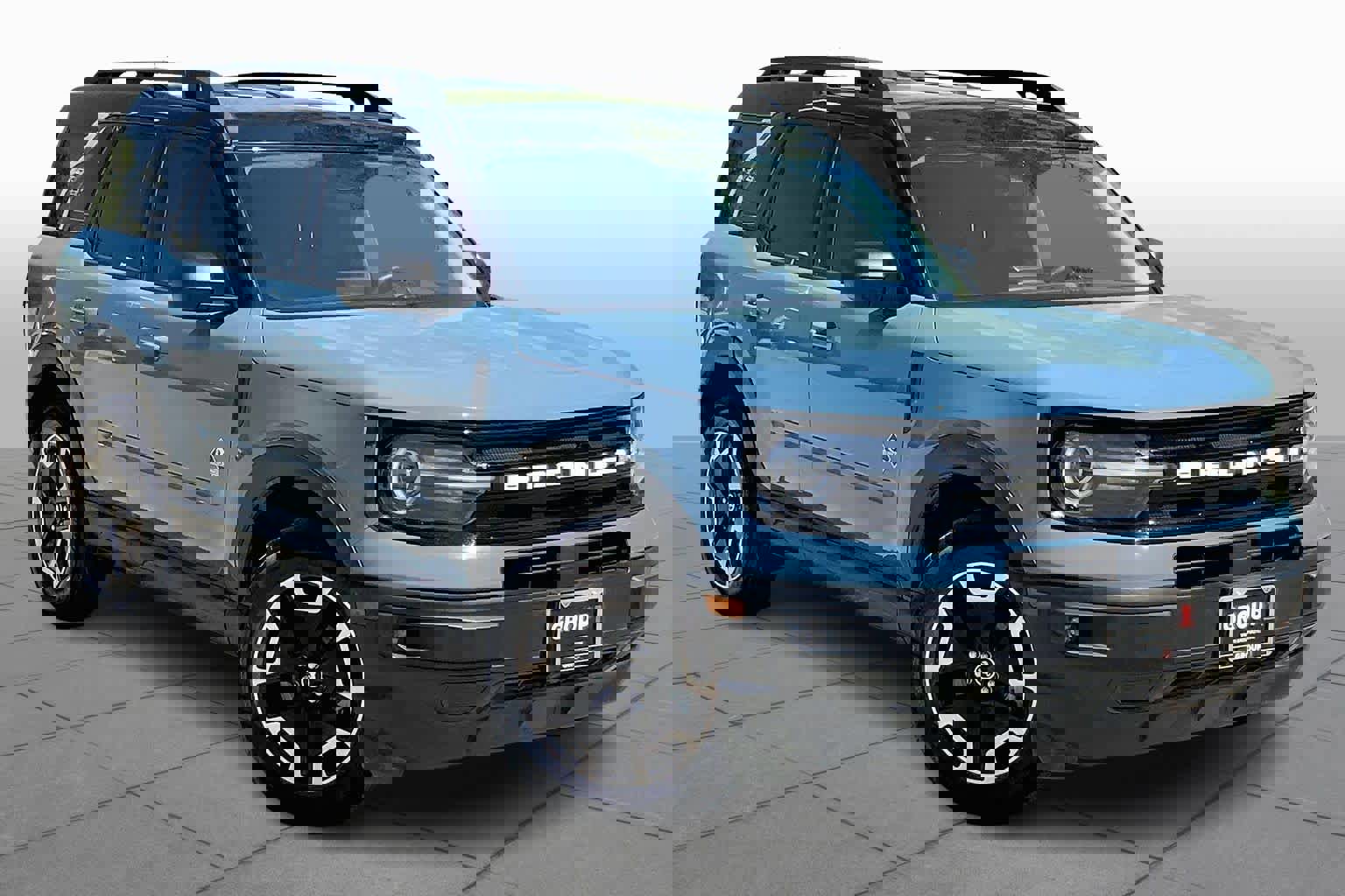 Used 2022 Ford Bronco Sport Outer Banks image 3