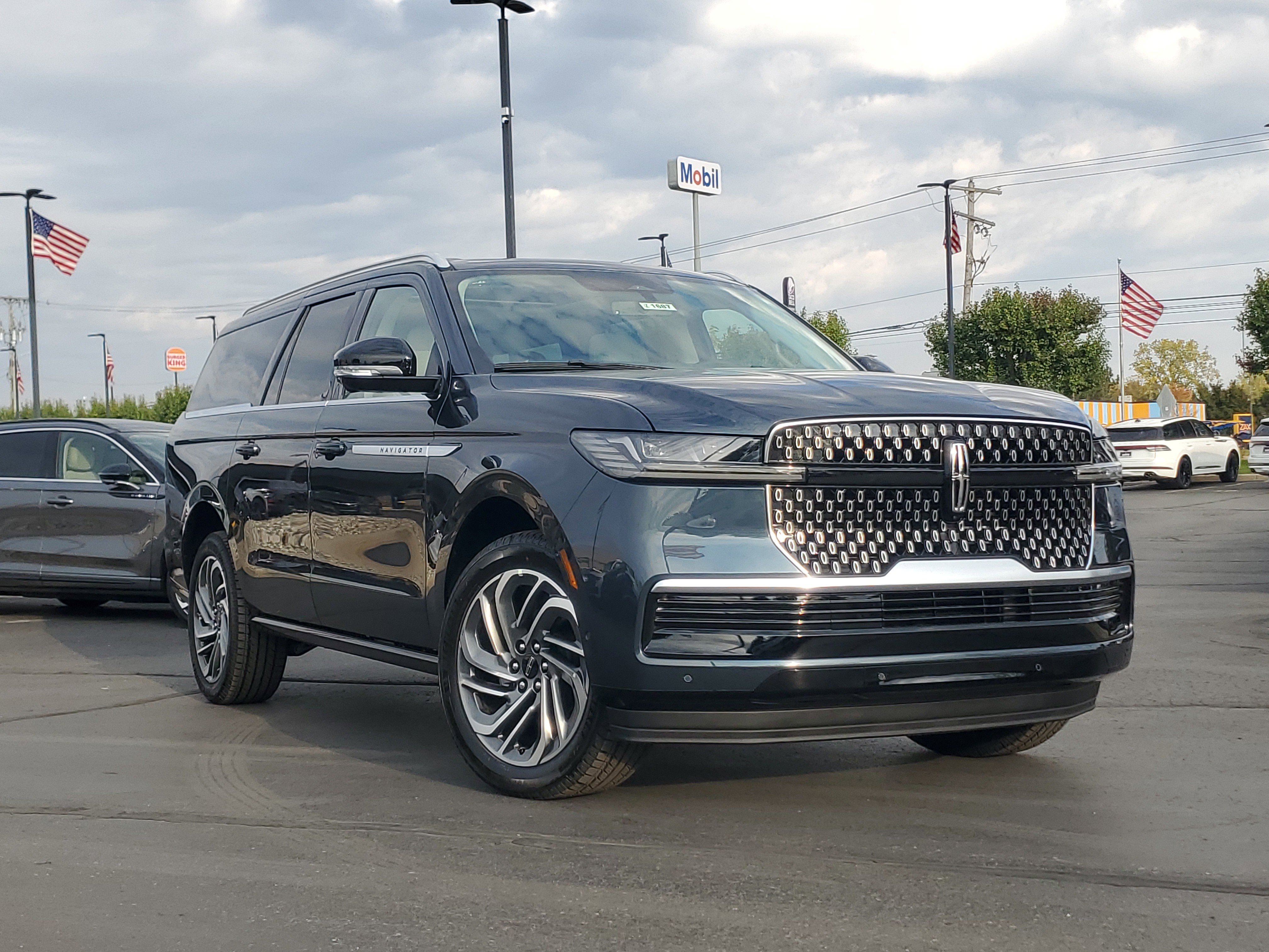 New 2025 Lincoln Navigator L Reserve 360° Tour