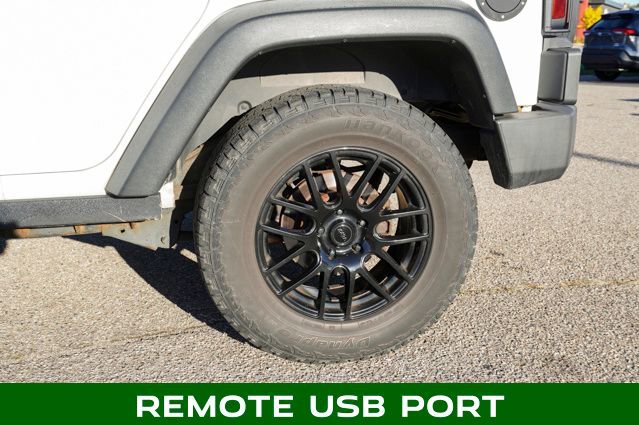 Used 2013 Jeep Wrangler Unlimited Sport image 6