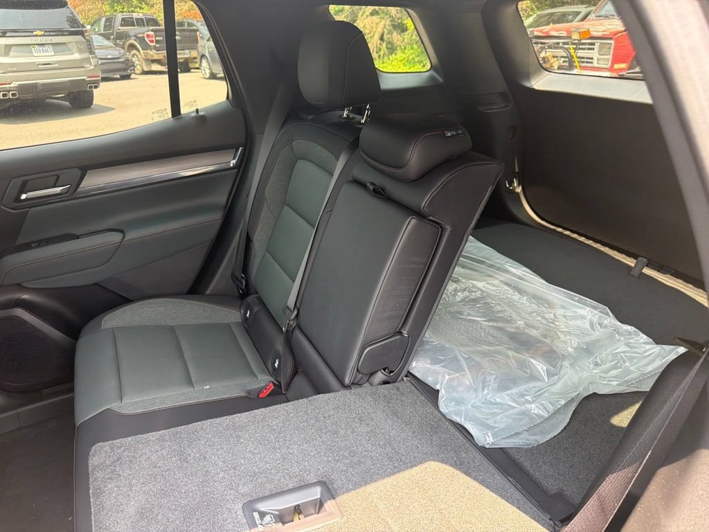 New 2026 GMC Terrain AT4 w/ Technology Package II AWD/4WD image 39