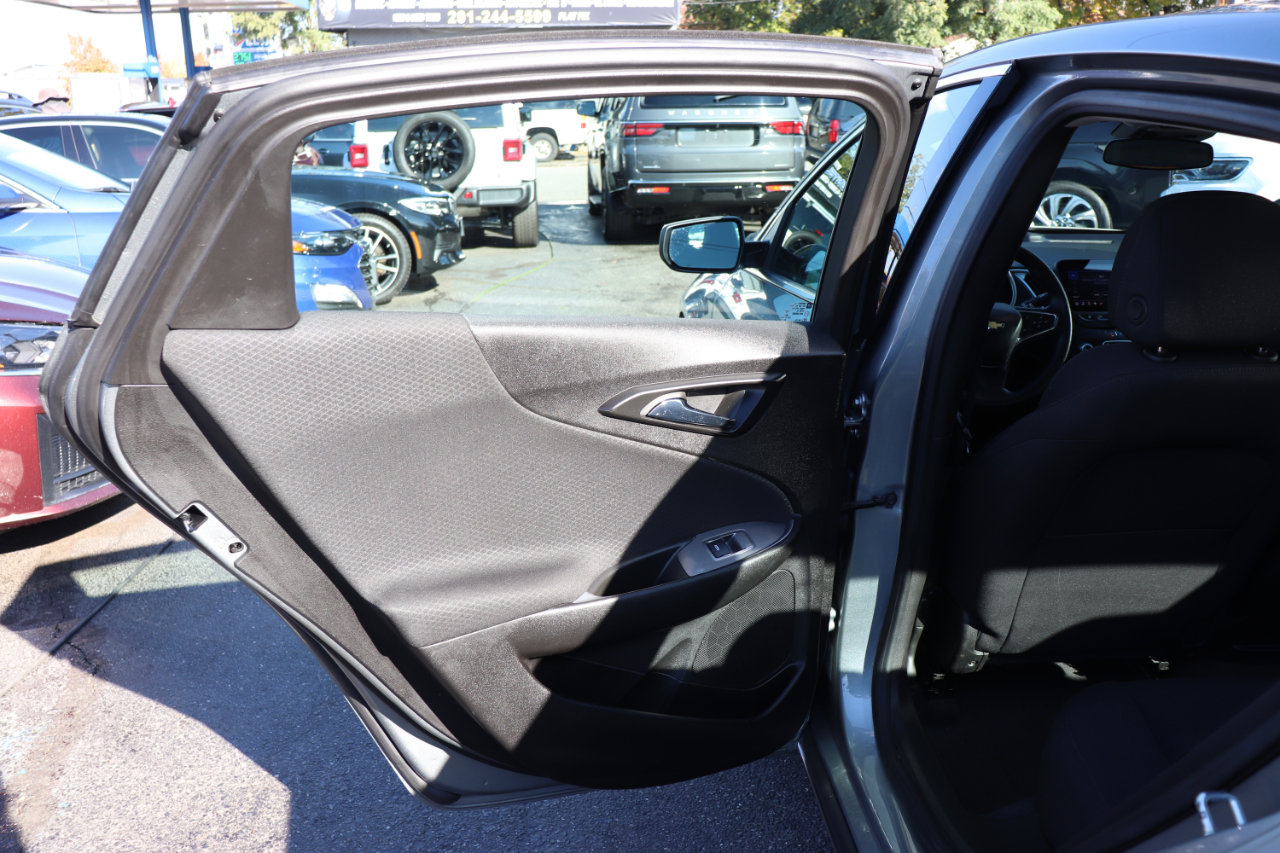 Used 2024 Chevrolet Malibu LT image 23
