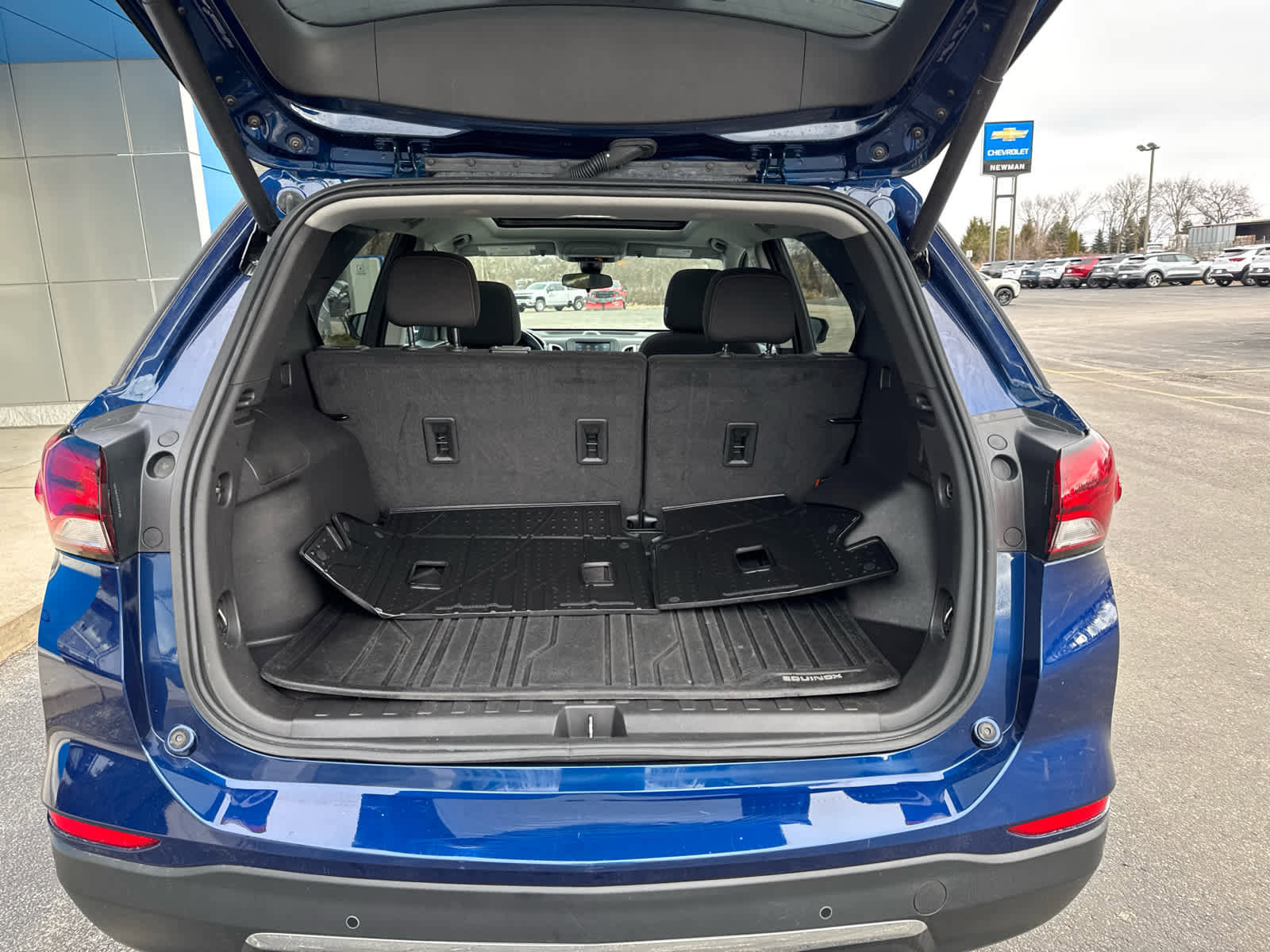 Used 2023 Chevrolet Equinox LT image 14