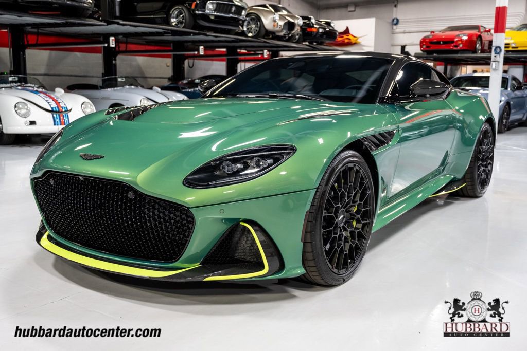 Used 2023 Aston Martin DBS Coupe image 12