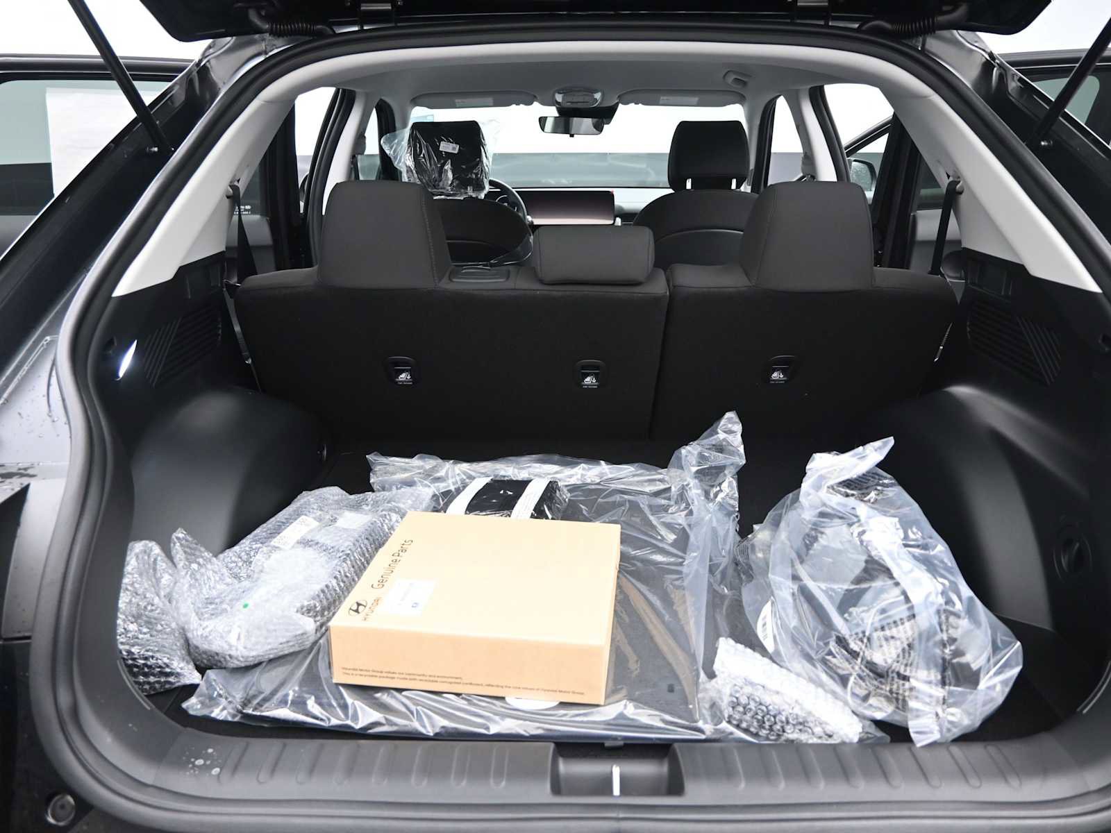 New 2025 Hyundai Ioniq 5 SE image 13