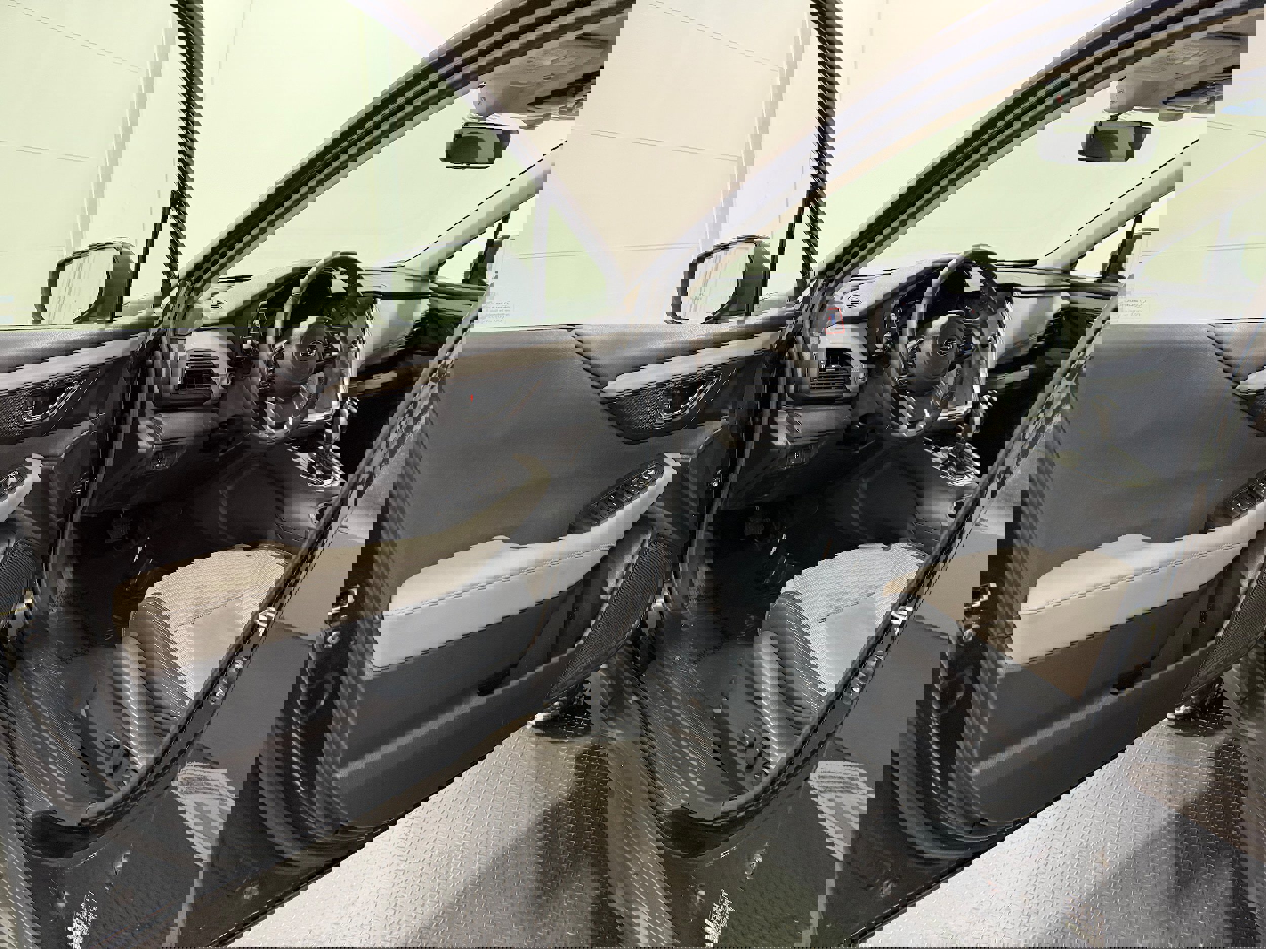 Used 2020 Subaru Outback Premium image 3