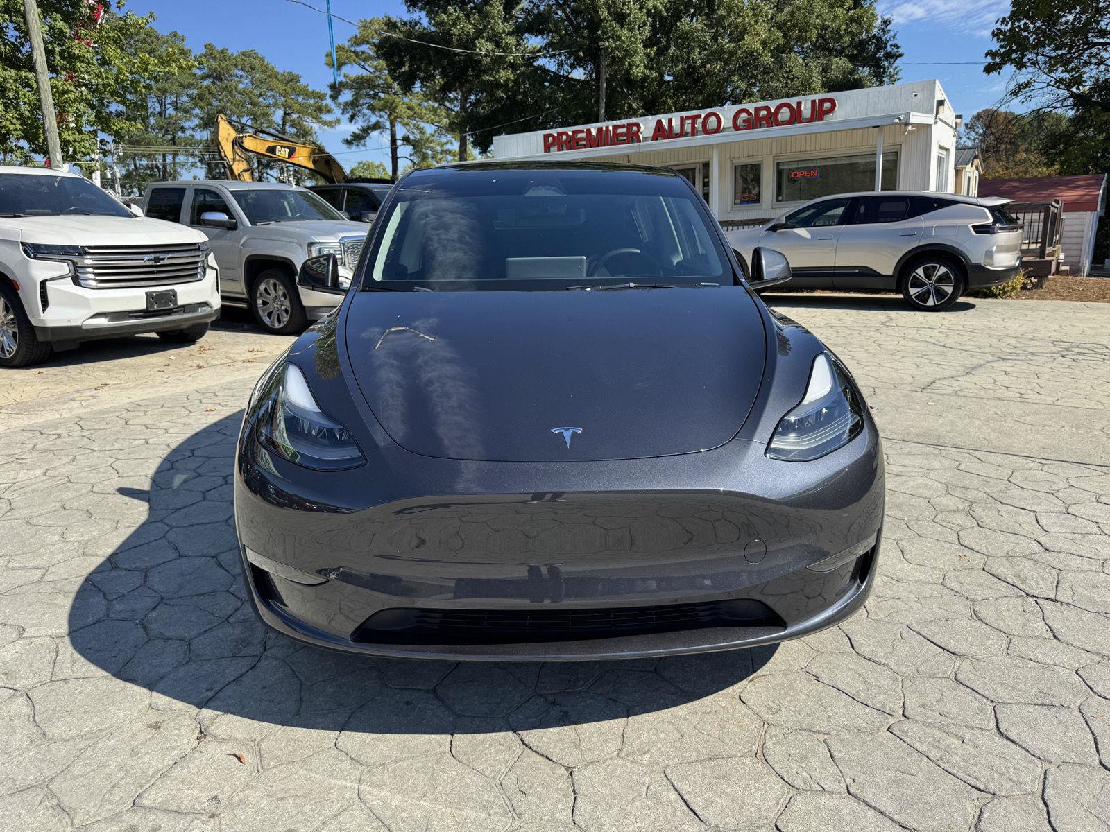 Used 2024 Tesla Model Y Long Range AWD/4WD image 18