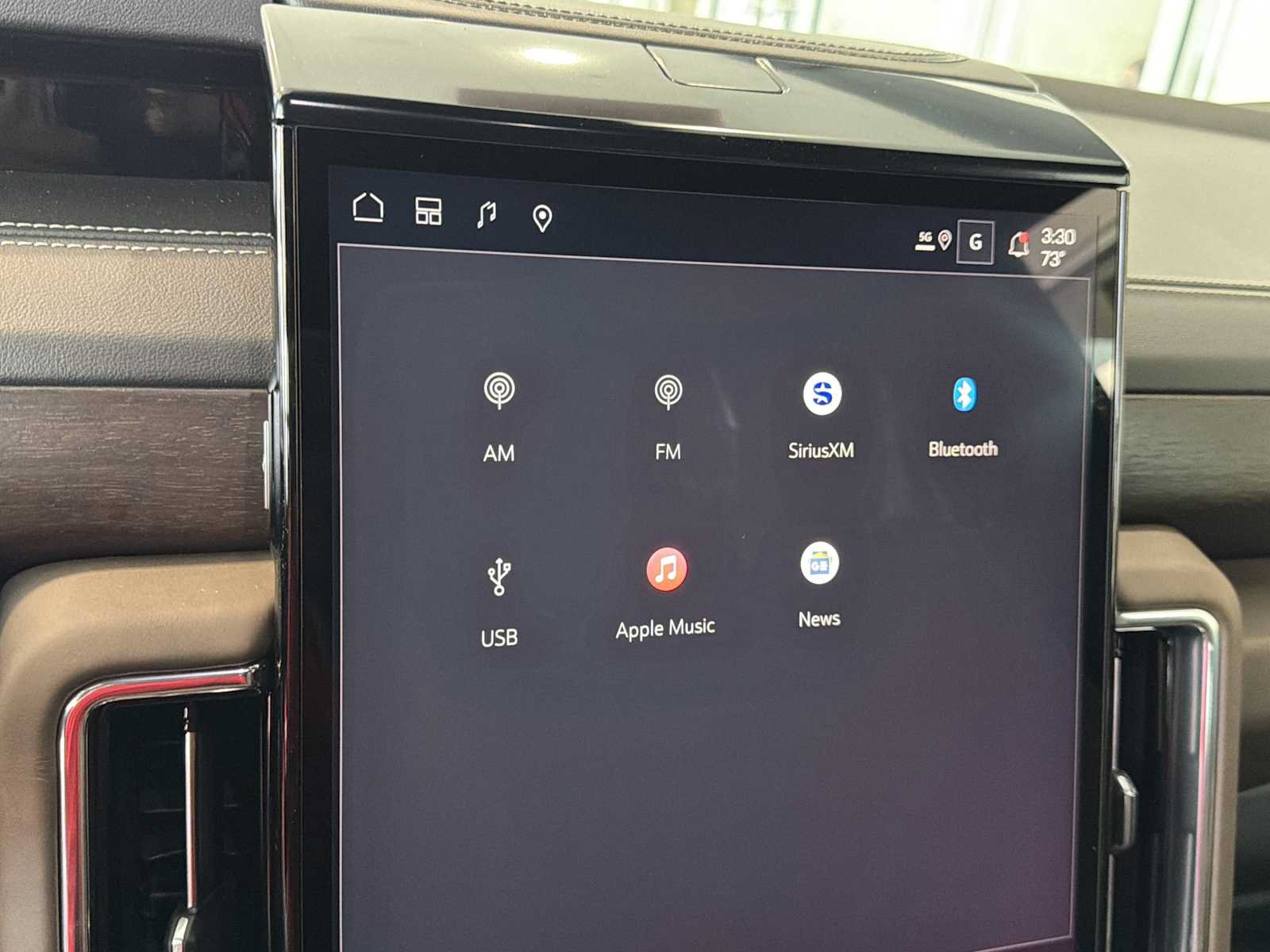 New 2026 GMC Yukon Denali Ultimate AWD/4WD image 7