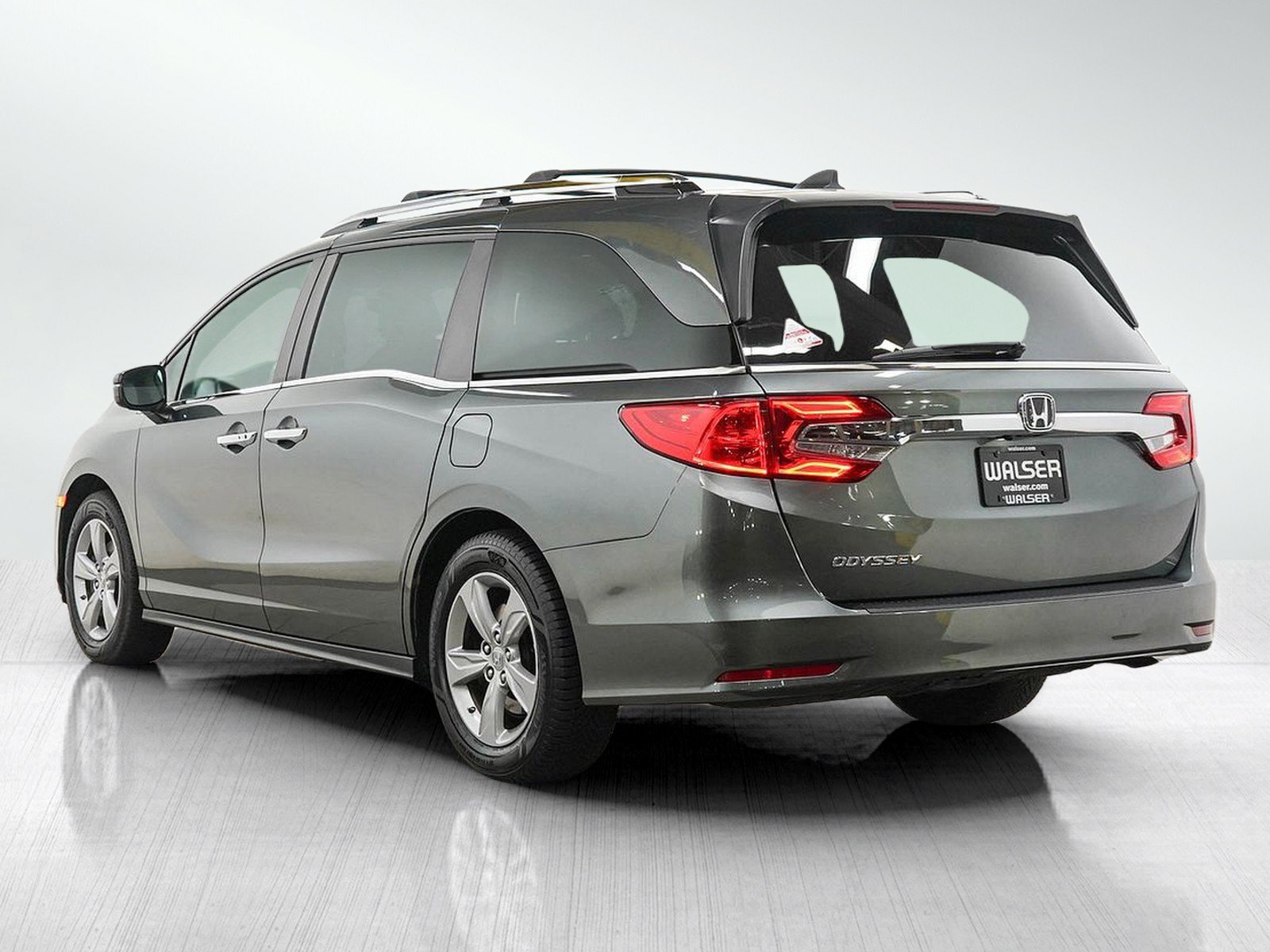 Used 2018 Honda Odyssey EX-L image 3