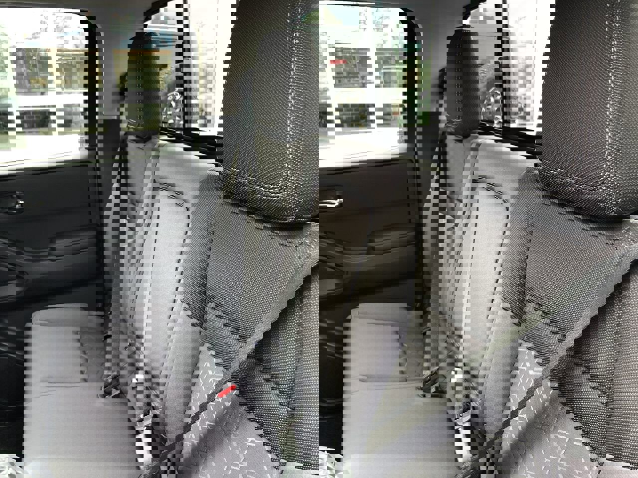 New 2026 Nissan Frontier SV w/ Tow Package image 19