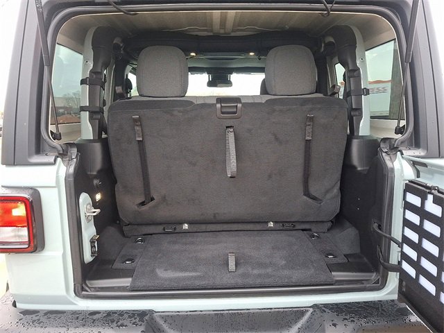 Used 2024 Jeep Wrangler Sport S image 27