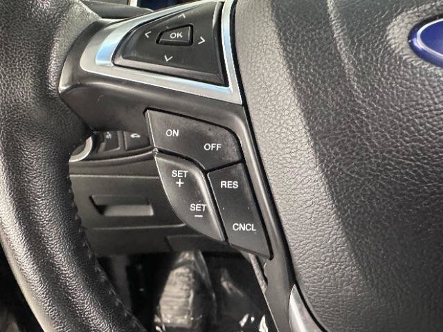 Used 2017 Ford Edge SEL w/ Equipment Group 201A AWD/4WD image 18