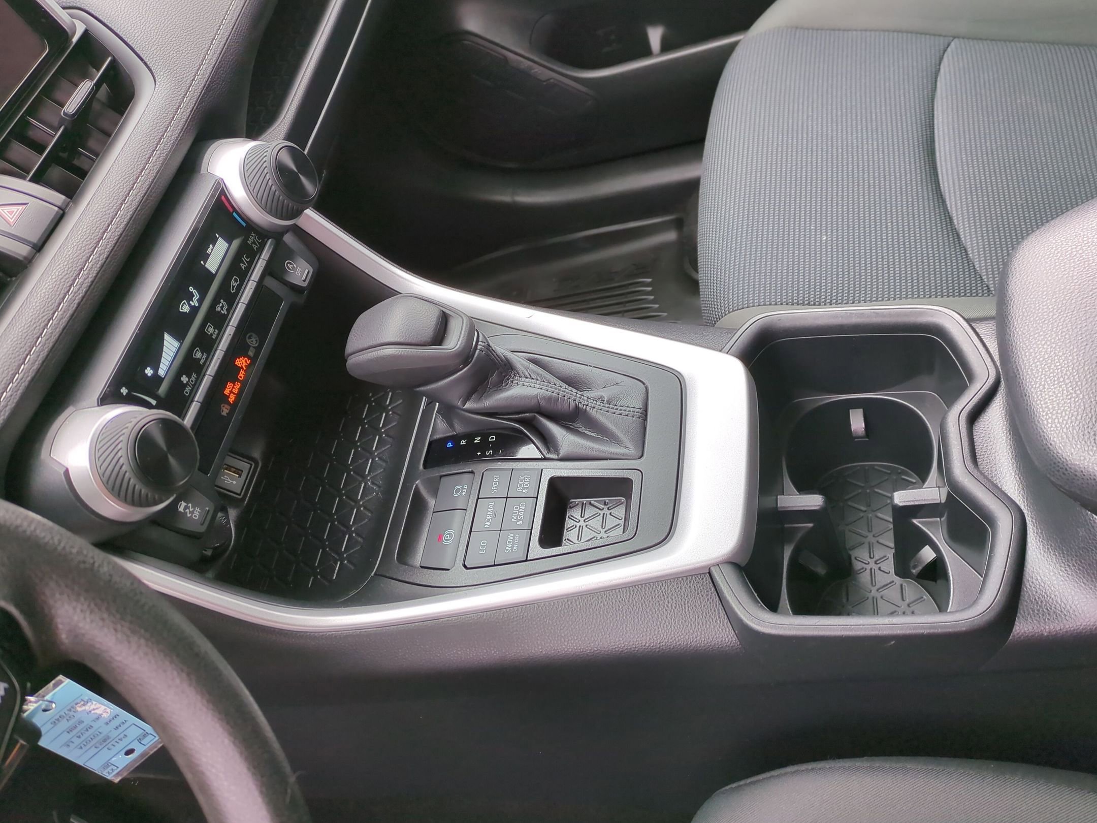 Used 2023 Toyota RAV4 LE image 13