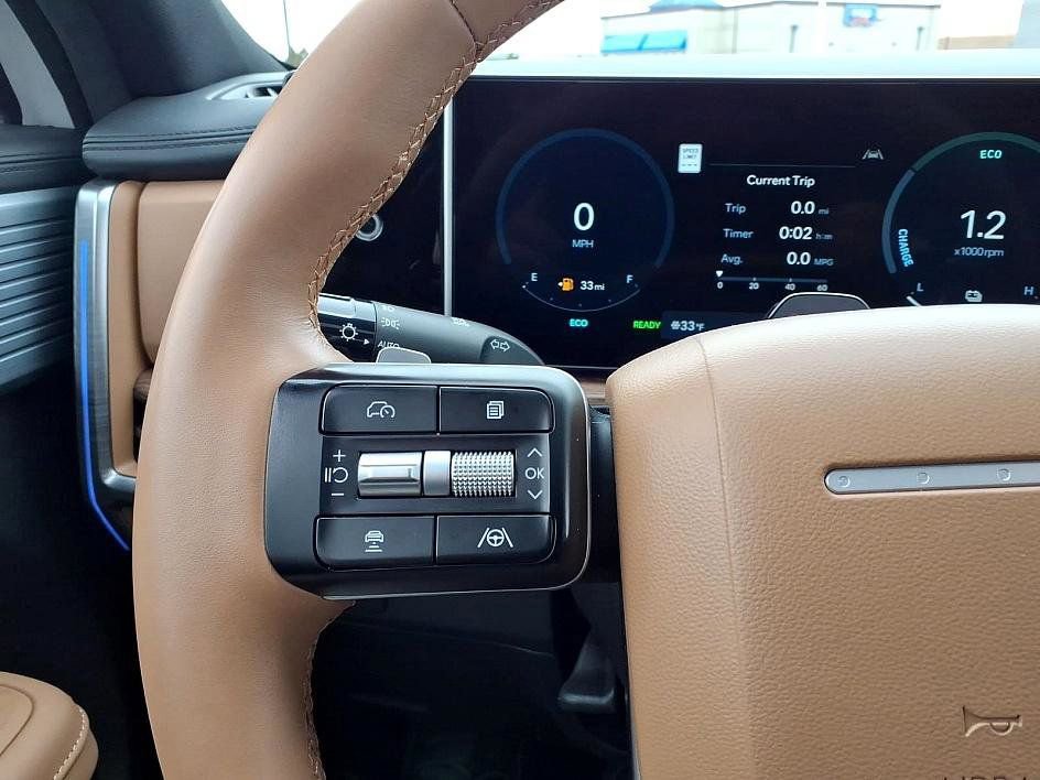 Used 2024 Hyundai Santa Fe Limited image 29