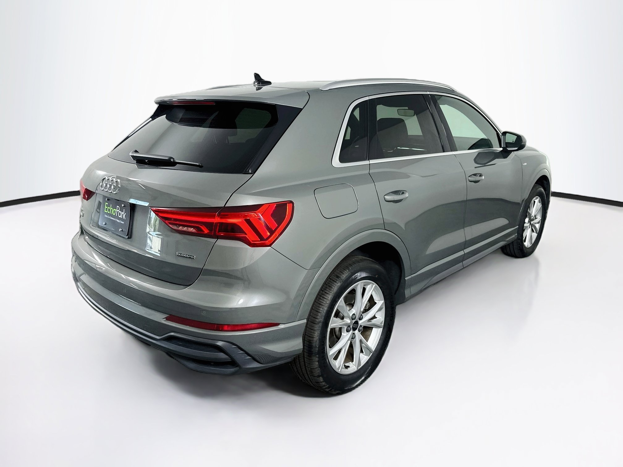 Used 2025 Audi Q3 2.0T Premium AWD/4WD image 9