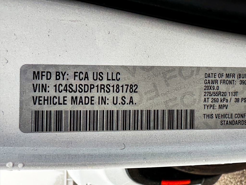 Used 2024 Jeep Wagoneer L Series III w/ Flexible Seating Group image 29