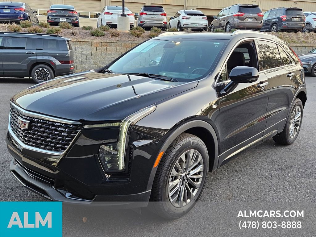 Used 2025 Cadillac XT4 Premium Luxury image 1
