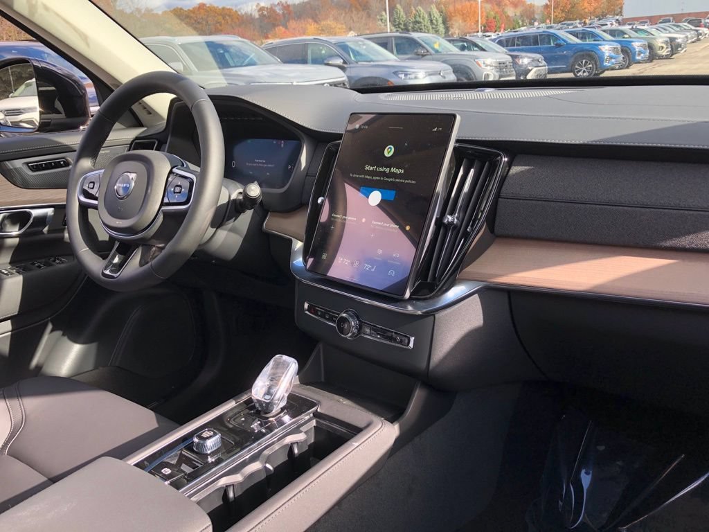 New 2026 Volvo XC90 B6 Plus w/ Protection Package Premier AWD/4WD image 11