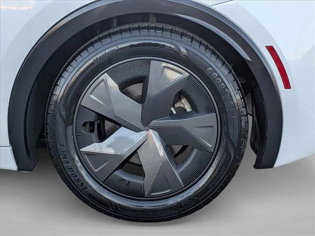 Used 2024 Toyota Prius LE image 21