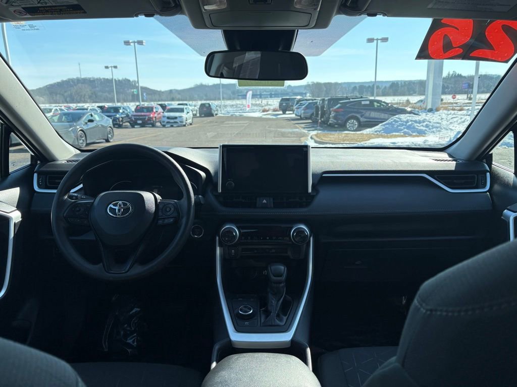 Certified 2025 Toyota RAV4 XLE AWD/4WD image 17