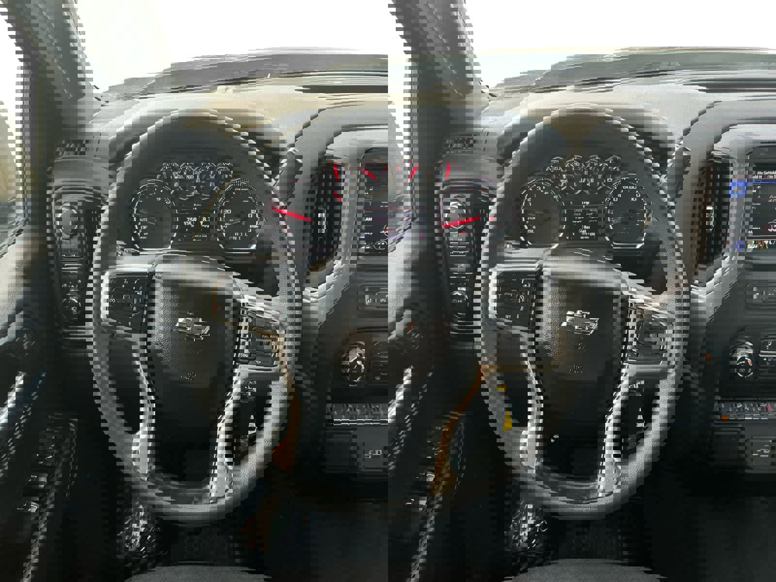 Used 2022 Chevrolet Silverado 1500 Custom Trail Boss w/ Safety Confidence Package image 12