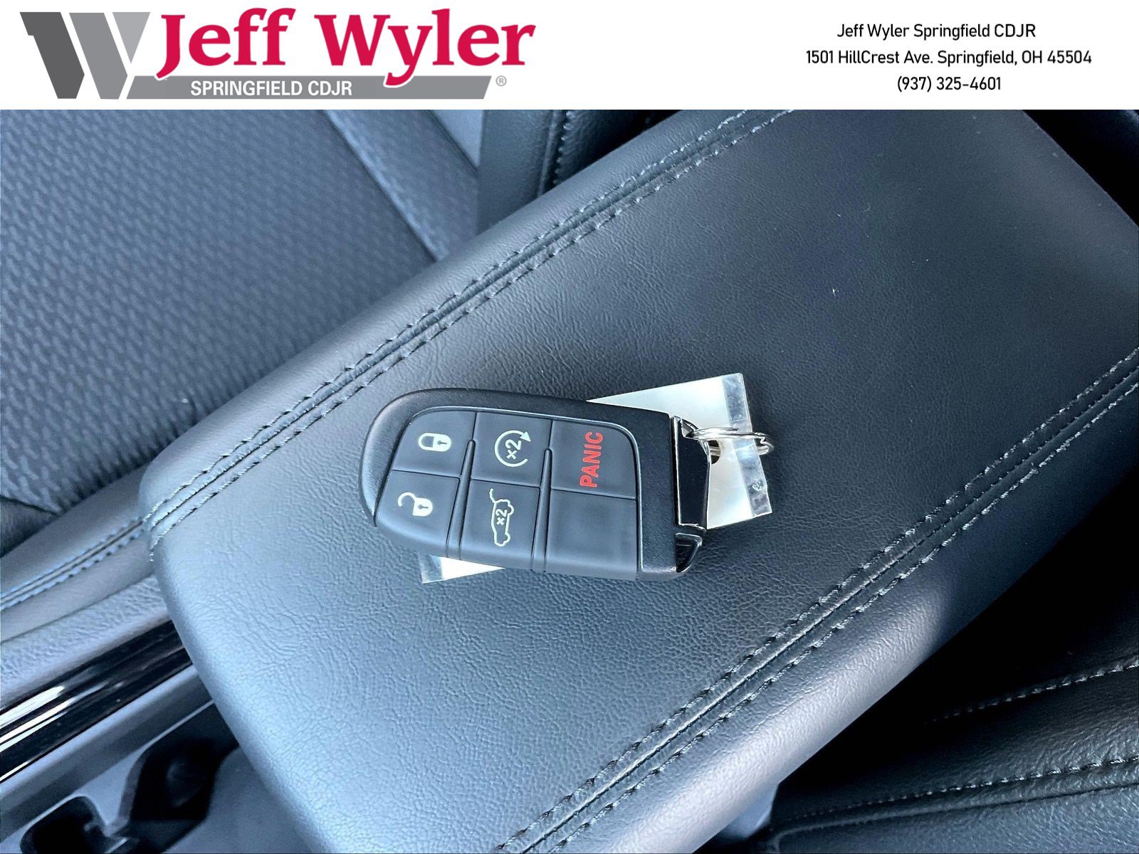New 2026 Jeep Compass Latitude AWD/4WD image 23