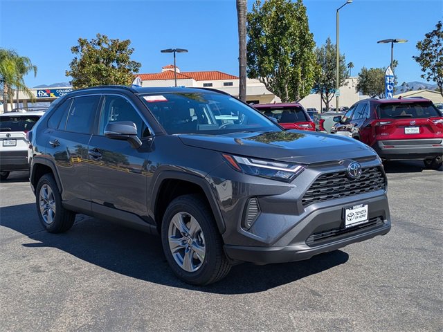 Used 2025 Toyota RAV4 XLE image 7