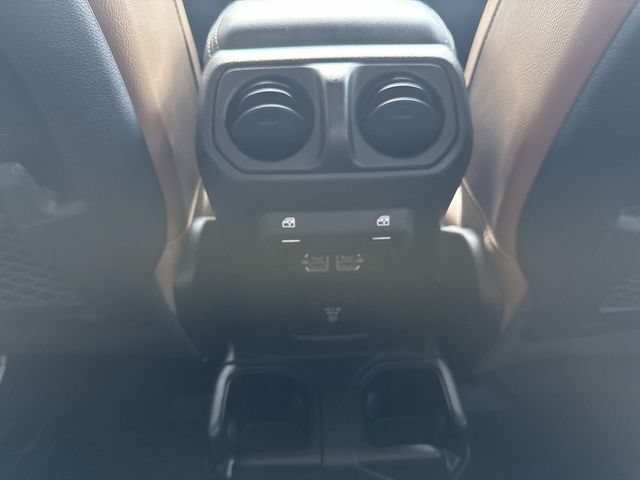 Used 2023 Jeep Gladiator Rubicon w/ Cold Weather Group AWD/4WD image 60