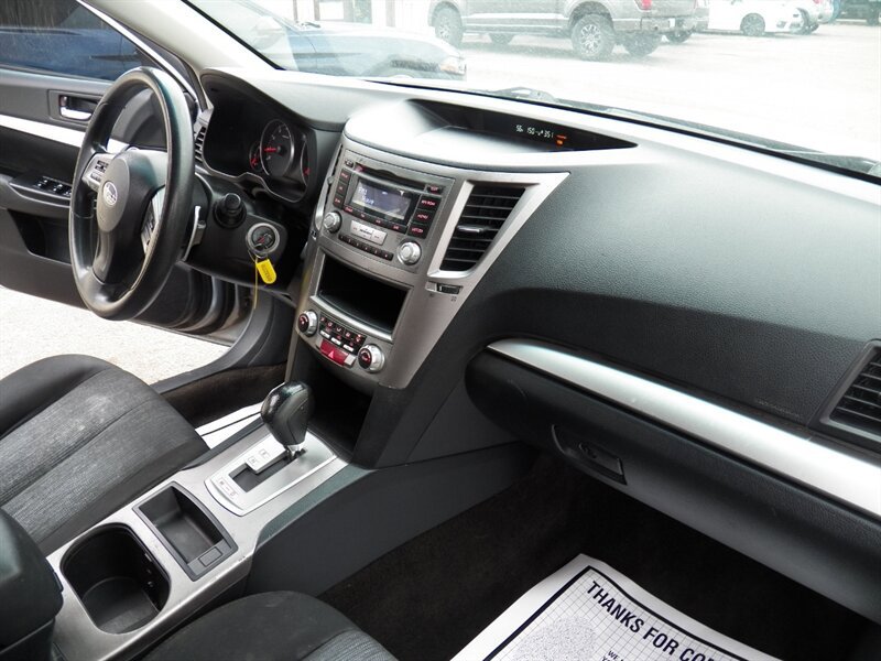 Used 2014 Subaru Outback 2.5i AWD/4WD image 11