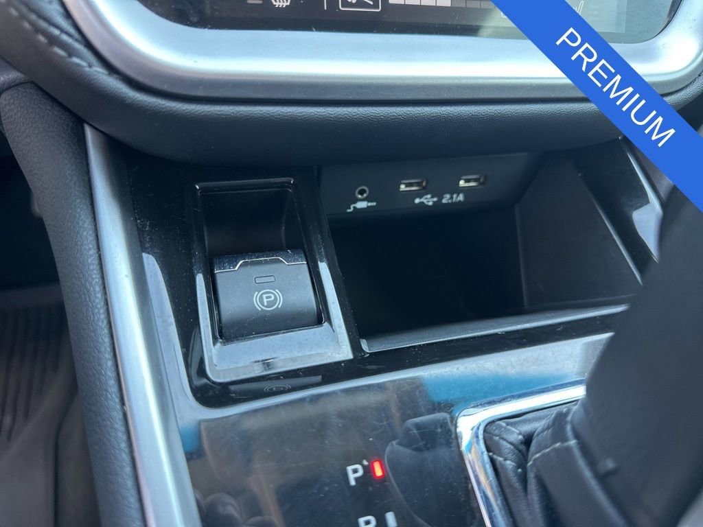 Used 2022 Subaru Outback Premium image 17