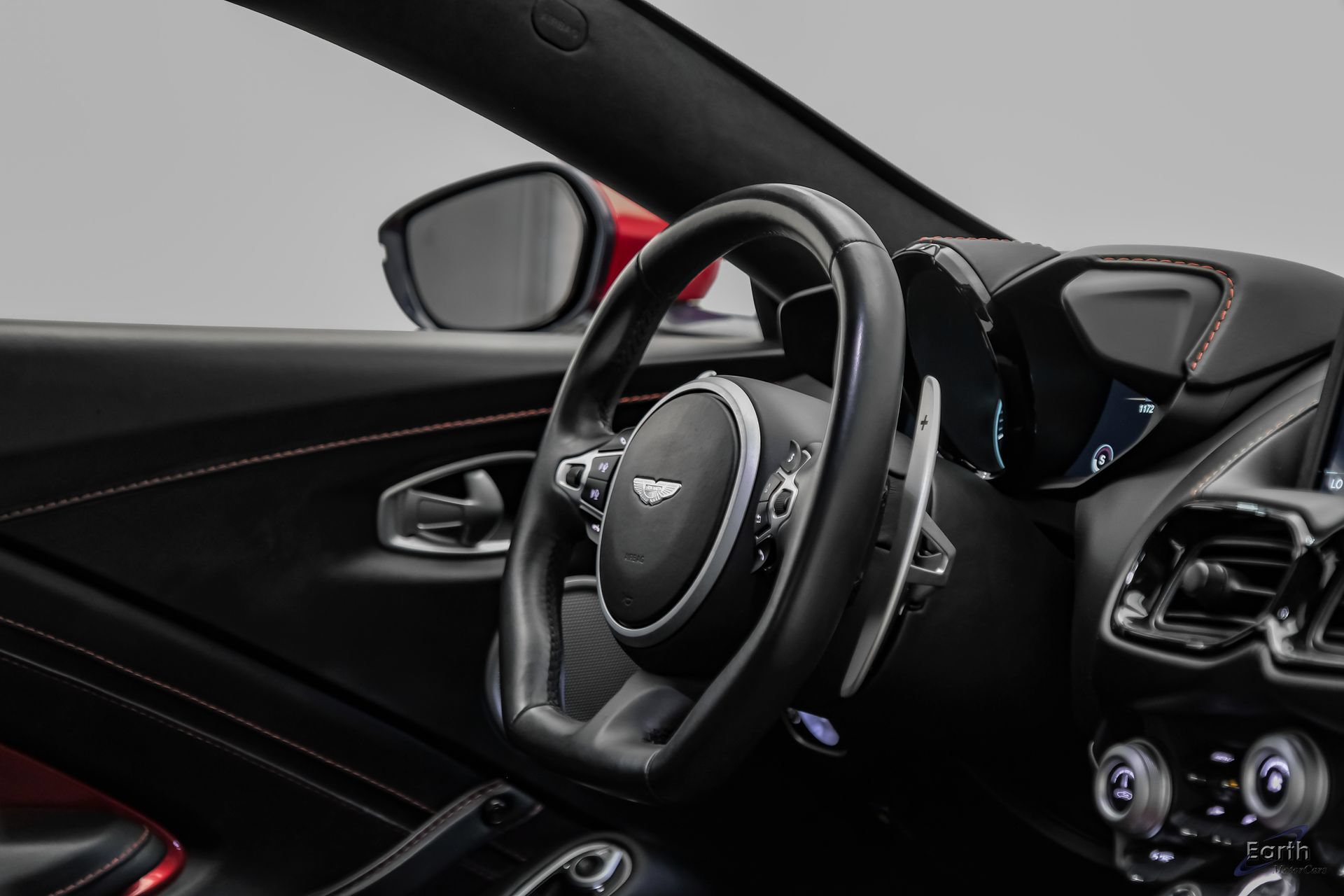 Used 2019 Aston Martin V8 Vantage Coupe RWD image 55