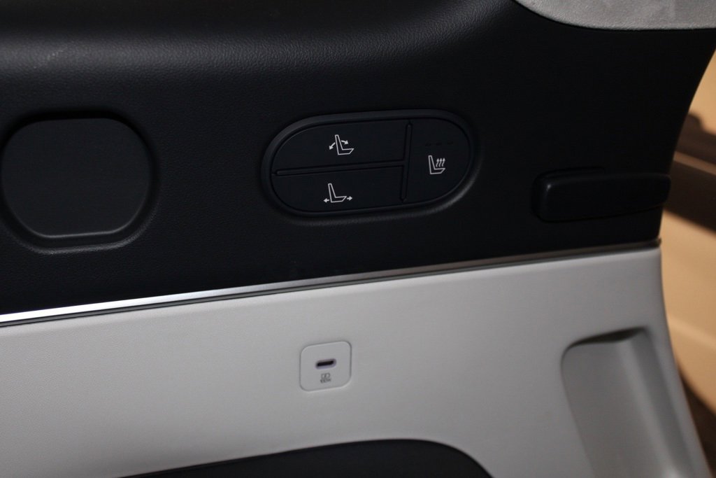 Used 2026 Hyundai Palisade Calligraphy image 44