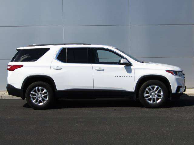 Used 2020 Chevrolet Traverse LT w/ Driver Confidence II Package AWD/4WD image 4