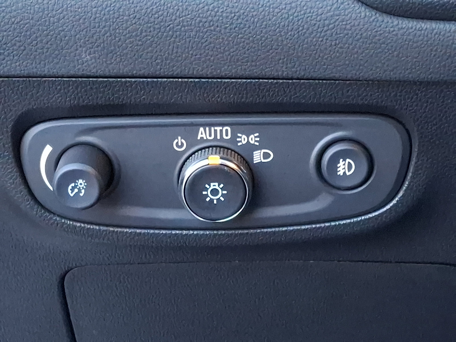 Used 2023 Buick Encore GX Preferred w/ Cold Weather Comfort Package image 23