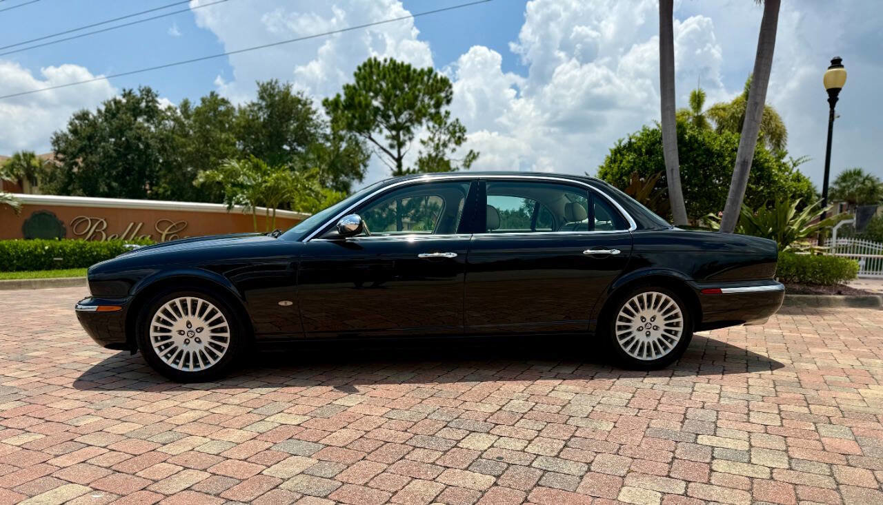Used 2006 Jaguar XJ Vanden Plas image 3