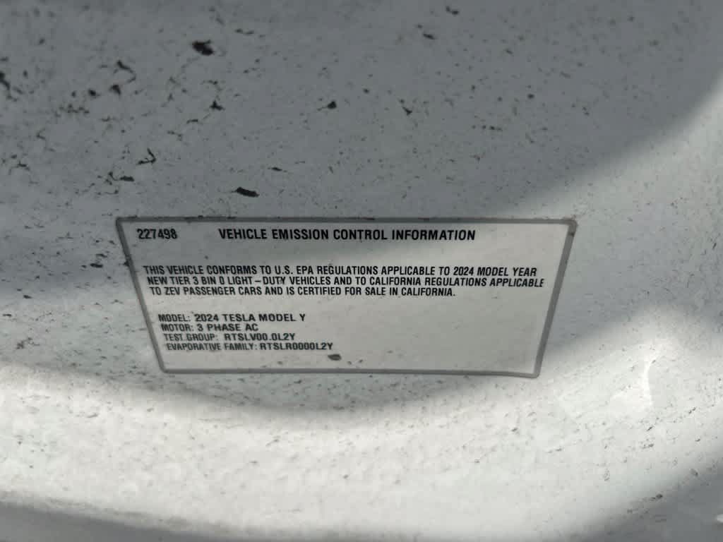 Used 2024 Tesla Model Y Long Range AWD/4WD image 7