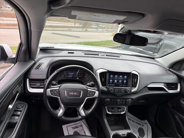 Used 2023 GMC Terrain SLT image 14