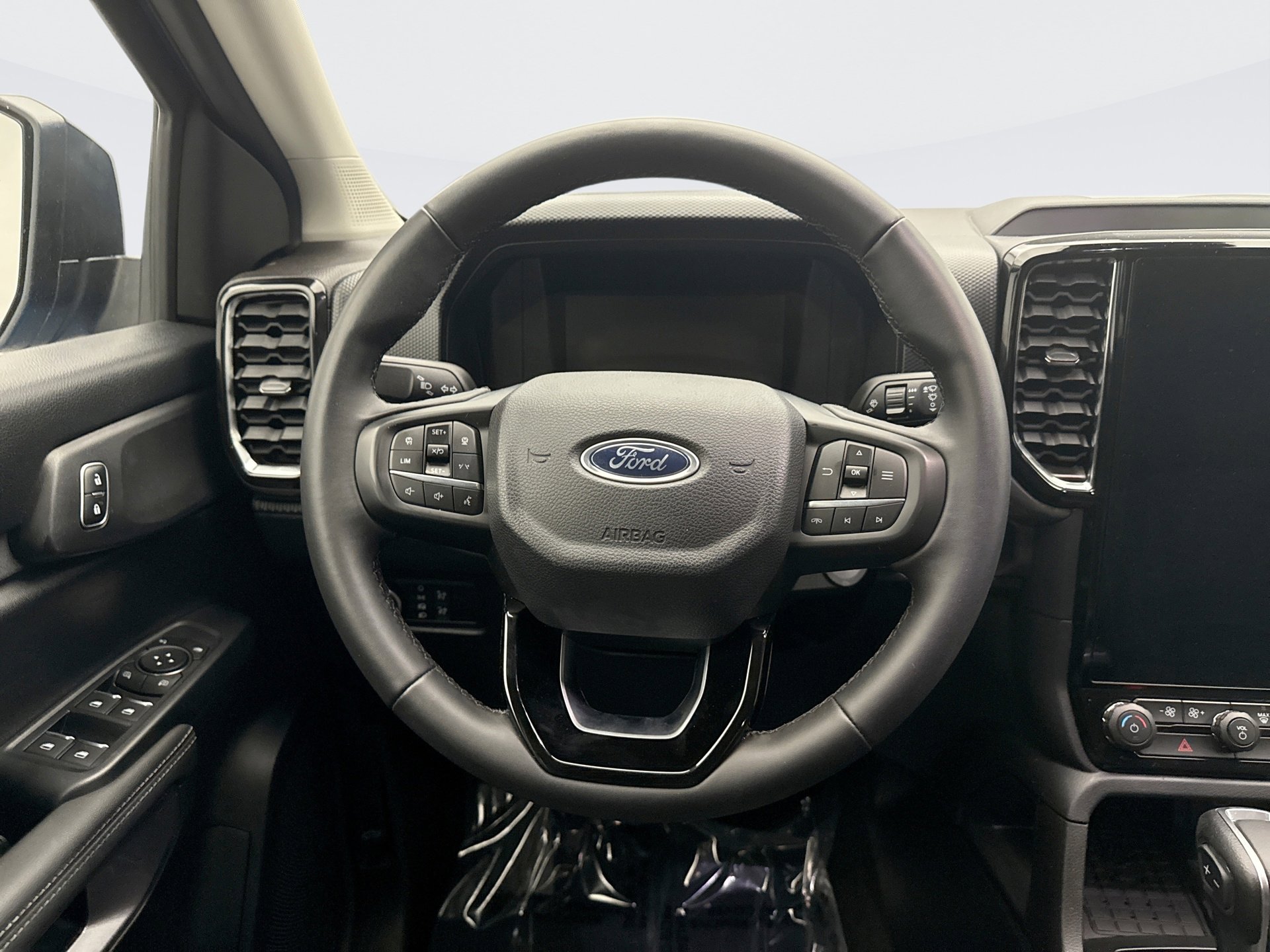 Used 2024 Ford Ranger XLT image 12